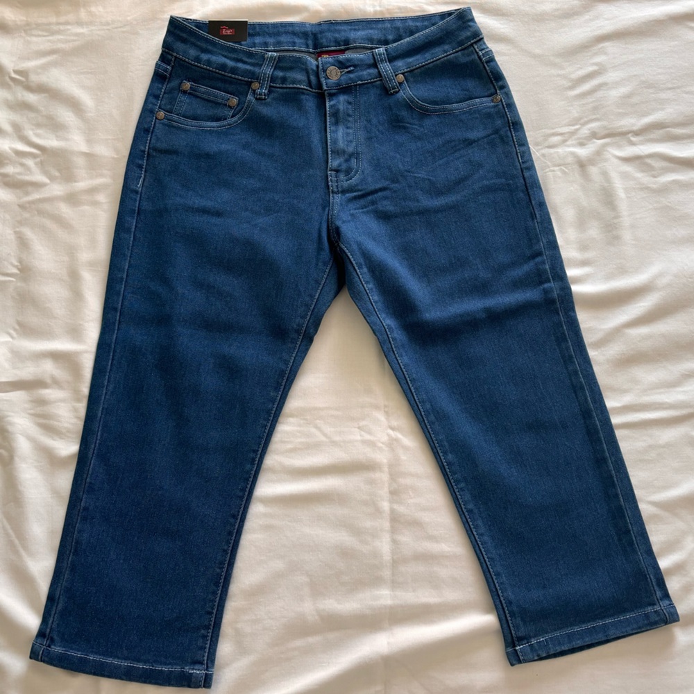 Ling’s Jeans Medium Blue High Waisted Capri